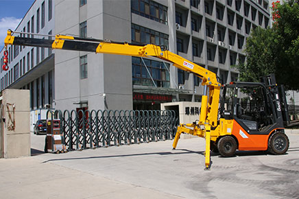 科步小吊車(chē)-專(zhuān)業(yè)的狹小空間作業(yè)特種起重設(shè)備