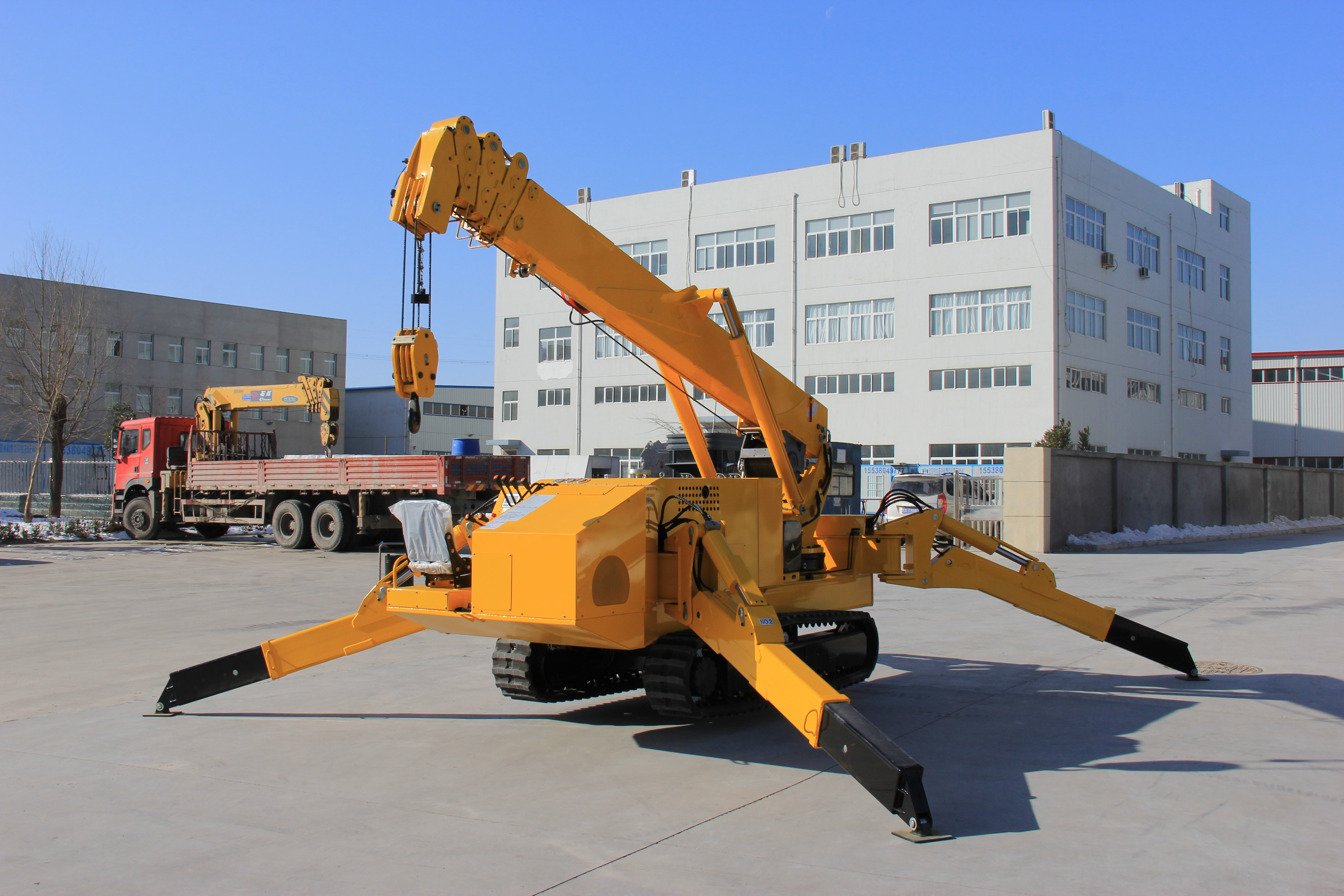 履帶小吊車