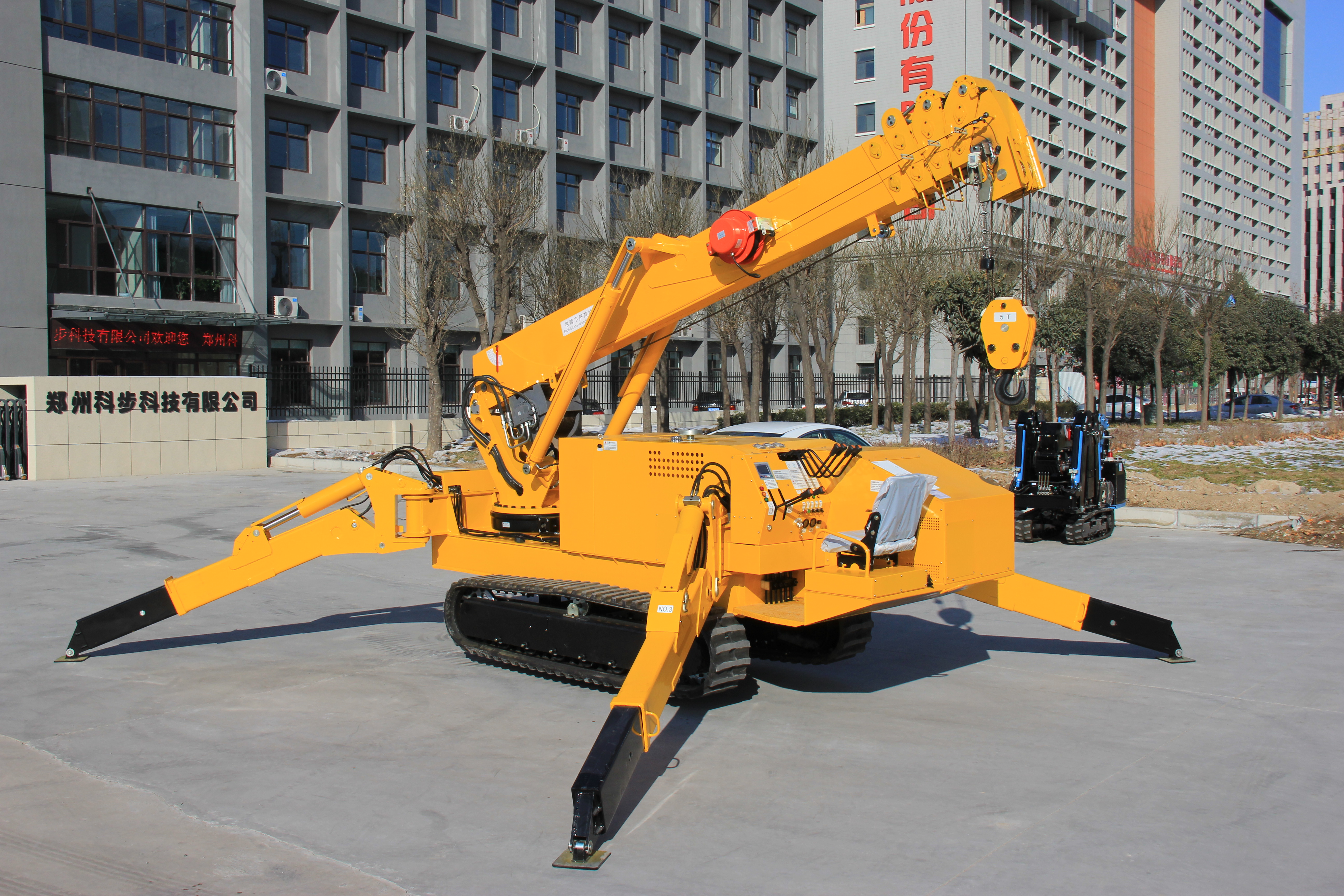 科步小型吊車
